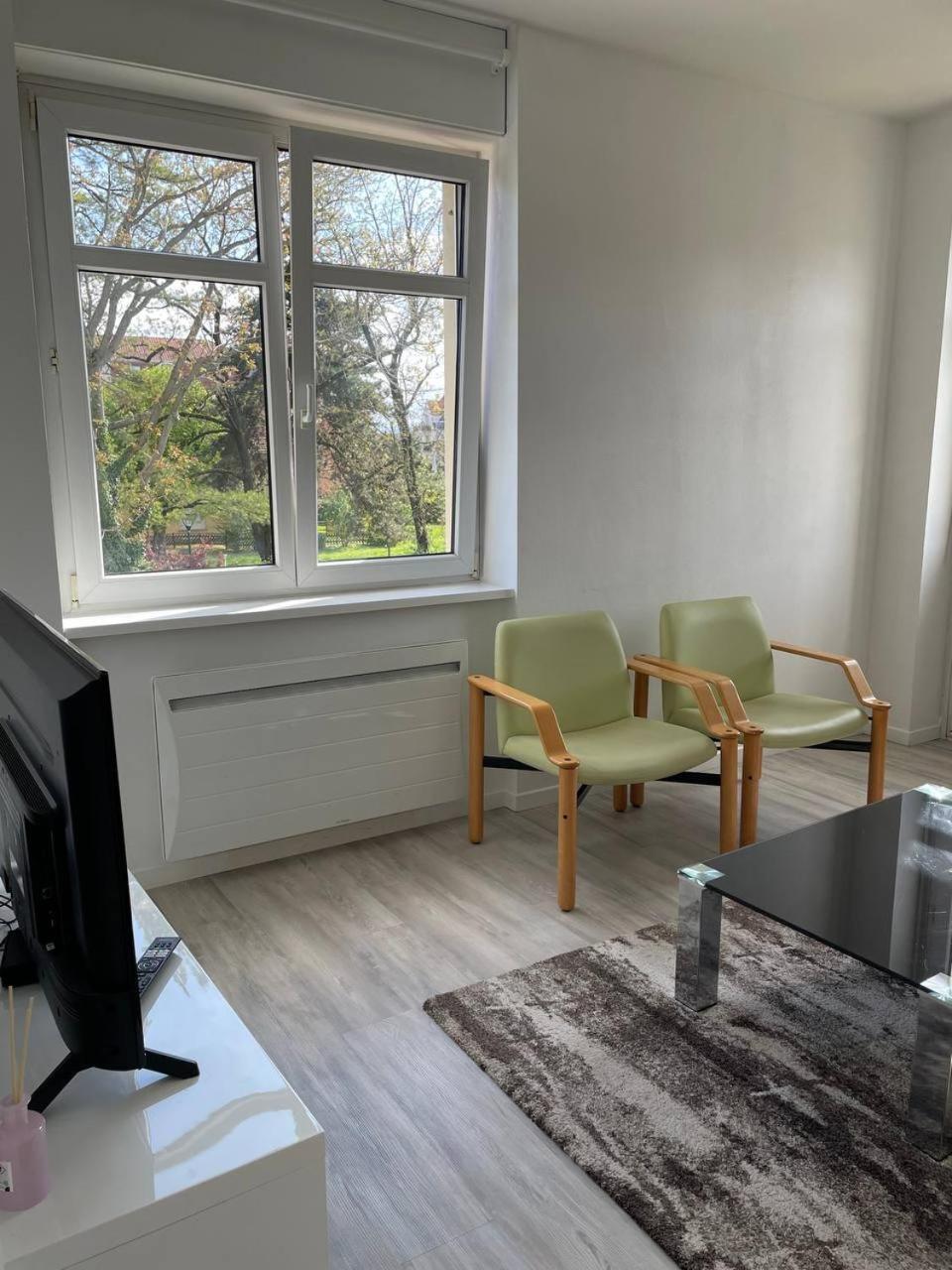 Apartment En 3 Lys *